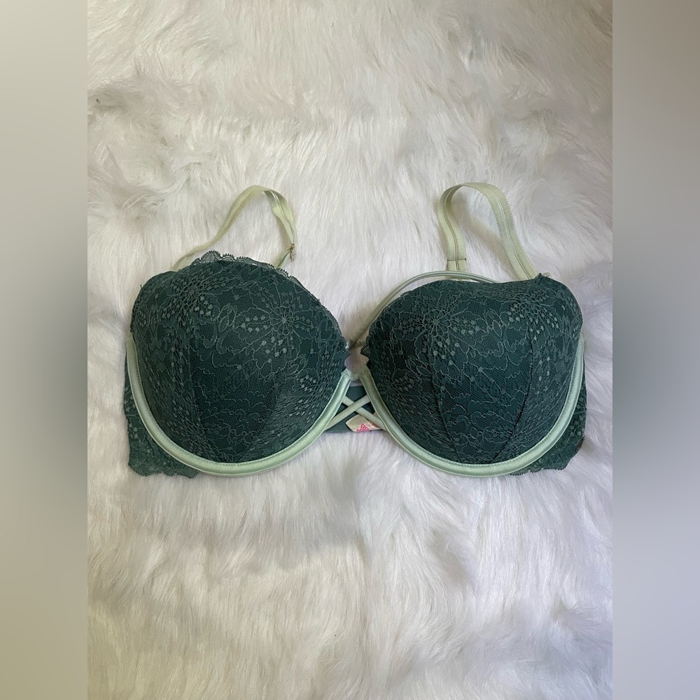 Victoria’s Secret PINK Green Padded Bra